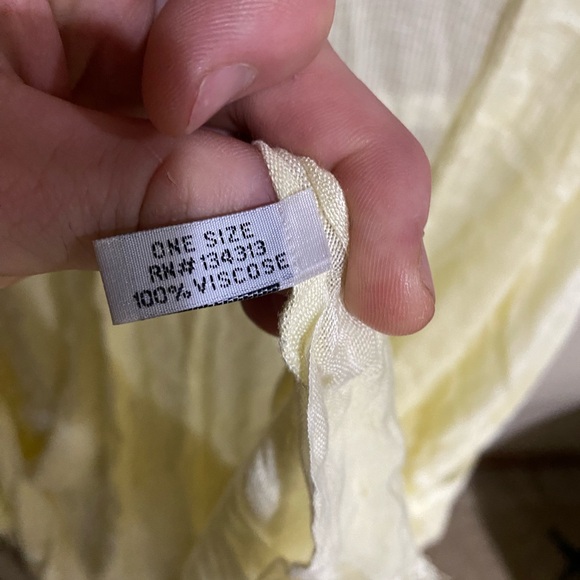 Elegant Cream Knit Cover-Up - Picture 3 of 6